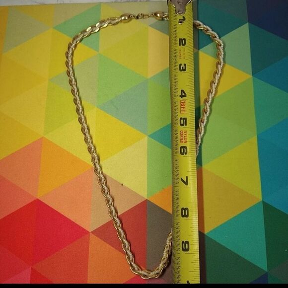 Vtg TRIFARI 80s Gold Tone Twisted Chain Link Necklace Faux Seed Pearl Beads 24" - Picture 5 of 7